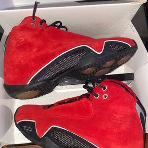 Air Jordan XXI red suede worn once VNDS very rare.